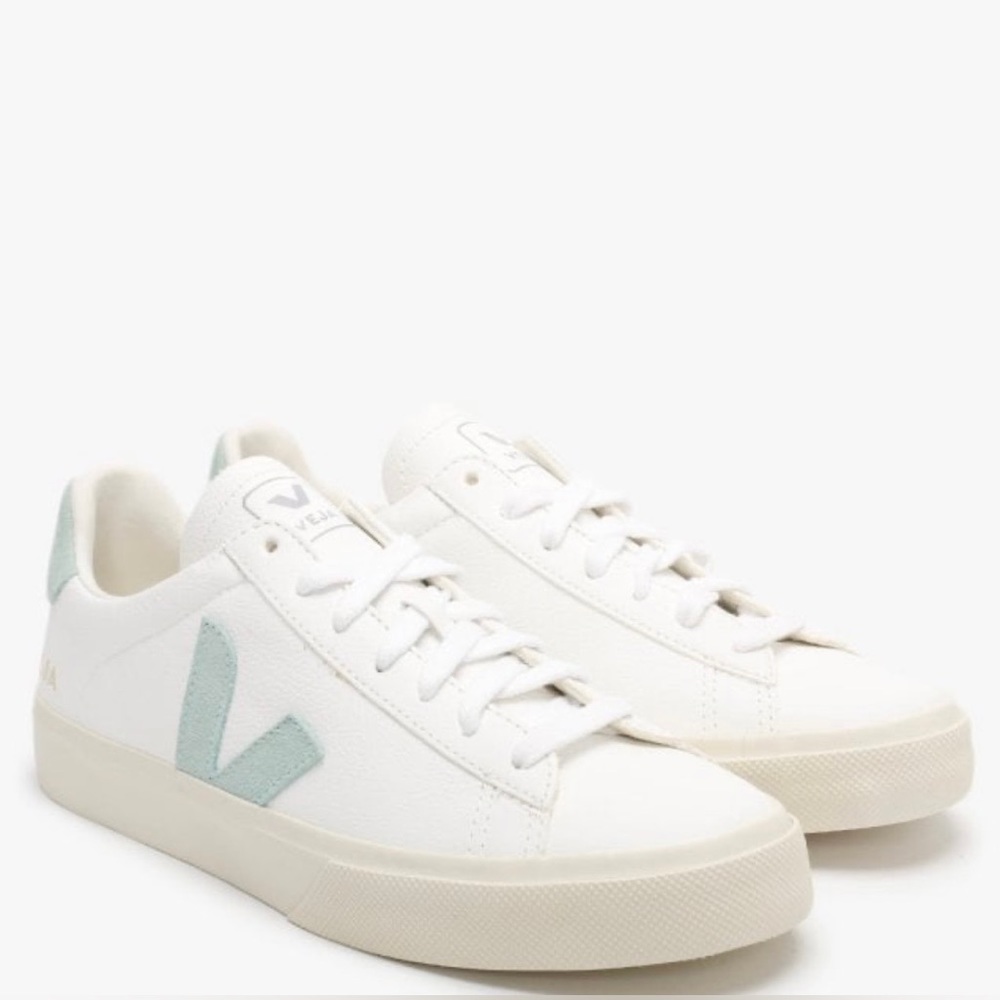NWT Vejas in Matcha